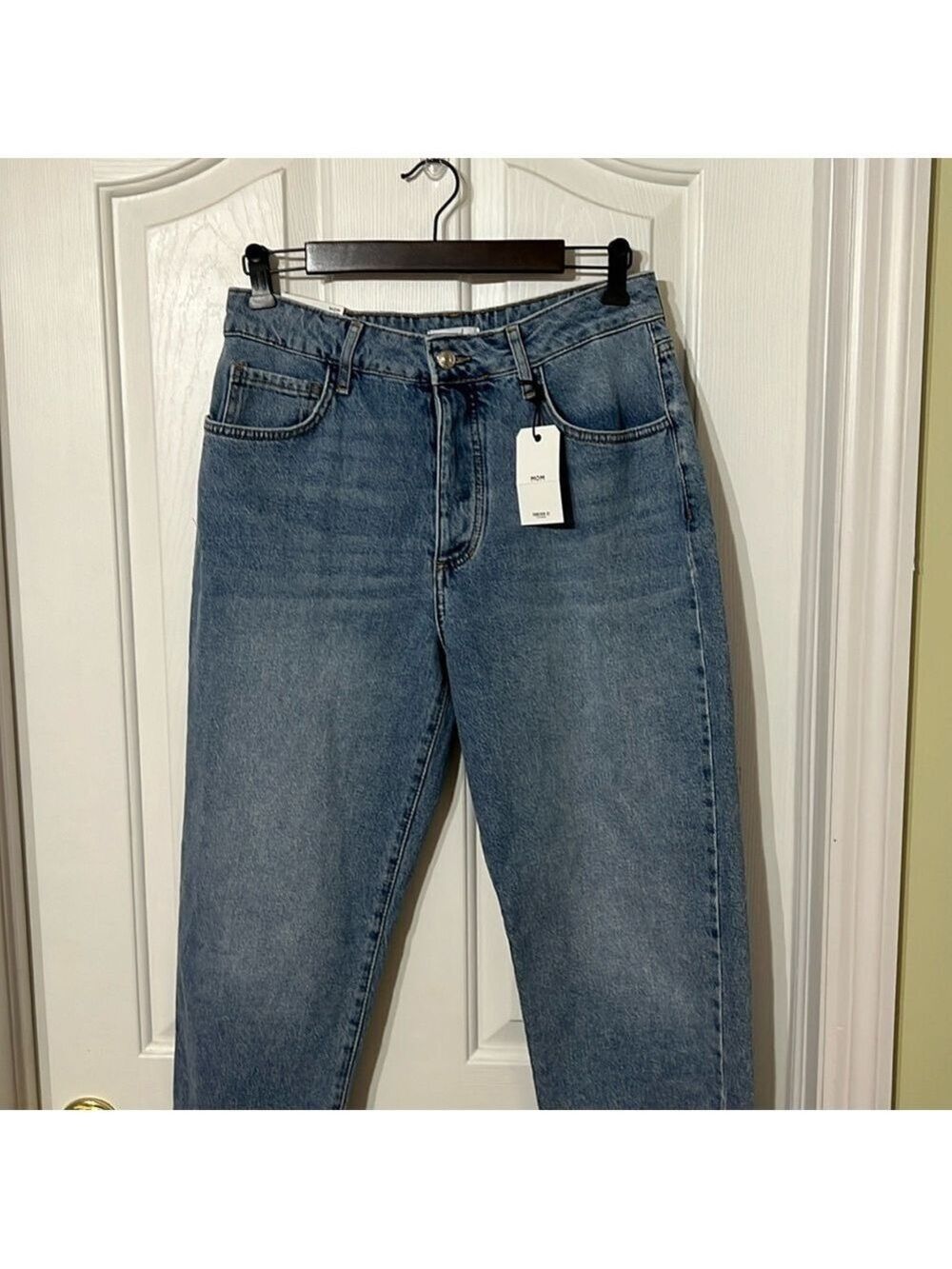 Forever 21, Mom Jeans. Size 29.